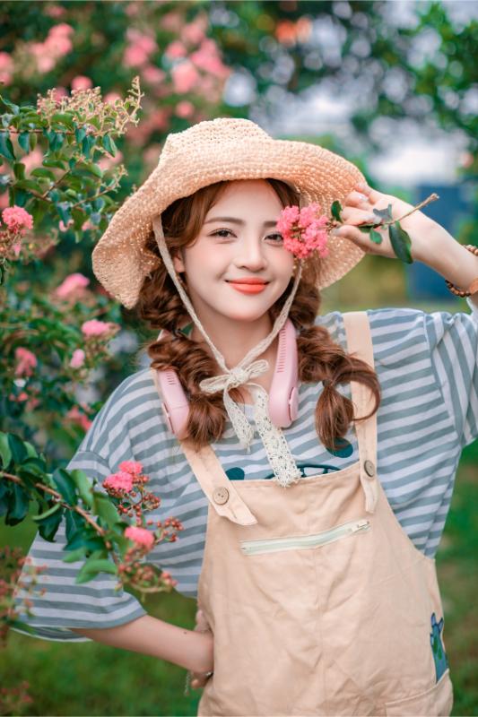 long_phung-woman-8344944